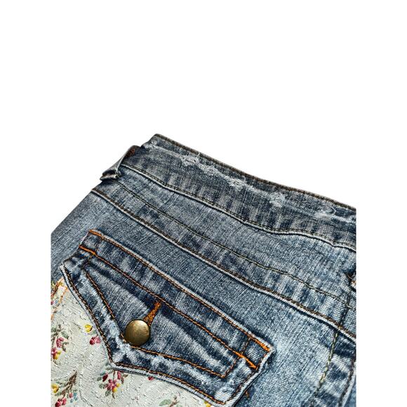 Caché Y2K Patchwork Bootcut Jeans Distressed Tapestry Pocket Denim Size 6 - Picture 11 of 14